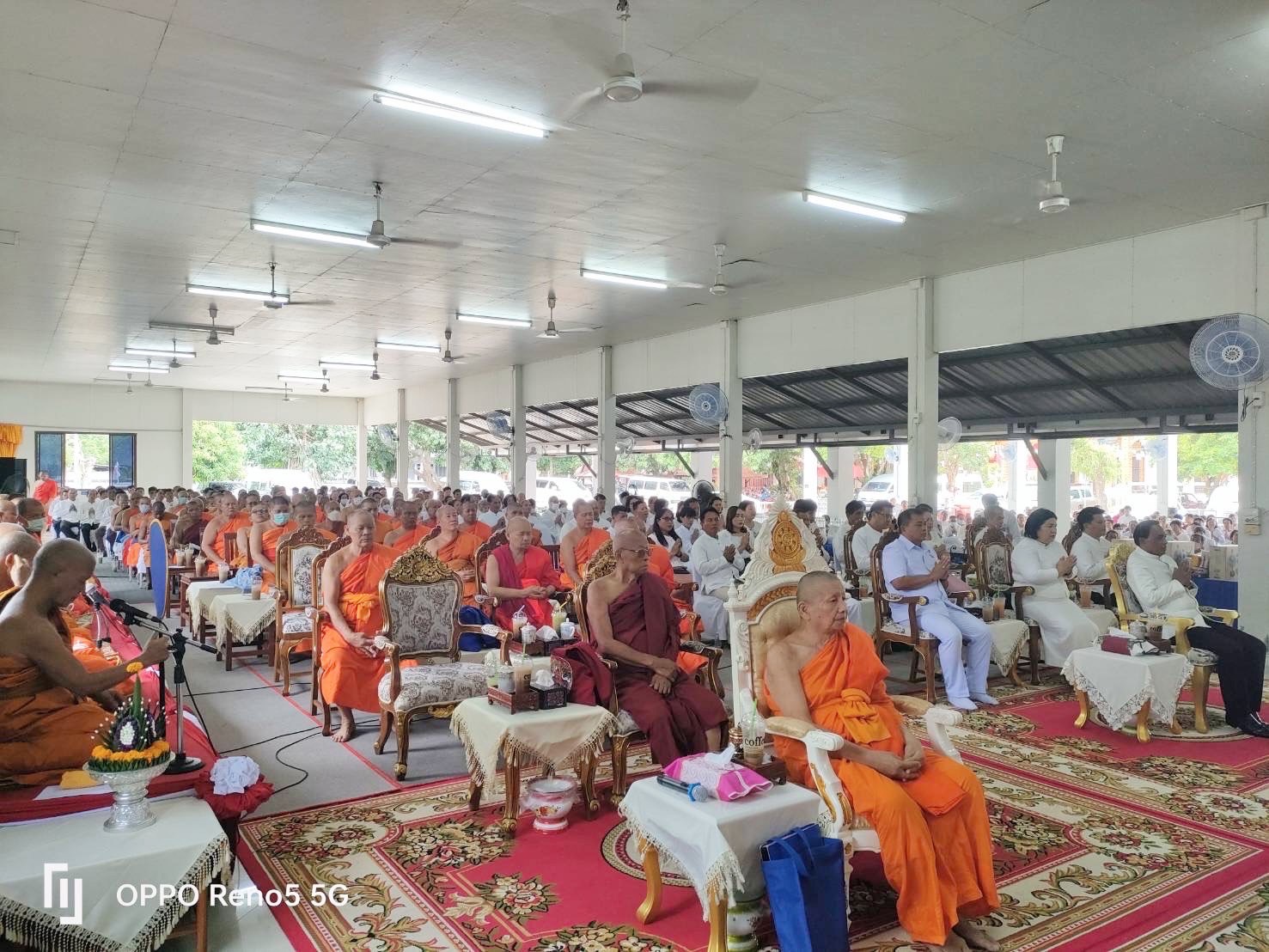 พิธีเจริญพระพุทธมนต์เพื่อเฉลิมพระเกียรติพระบาทสมเด็จพระวชิรเกล้าเจ้าอยู่หัว สมเด็จพระนางเจ้าสิริกิติ์ พระบรมราชินีนาถ พระบรมราชชนนีพันปีหลวง และสมเด็จพระนางเจ้าฯ พระบรมราชินี